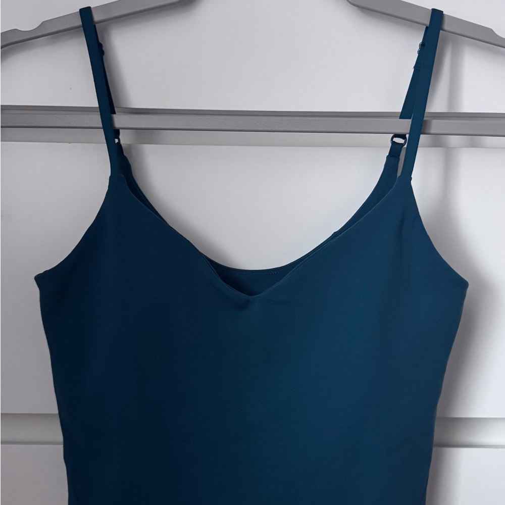Lululemon size 4 Women’s Scoop-Neck Cami Tank Top - Teal